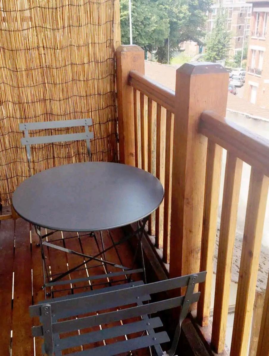 Charme Petite Terrasse A 400m De Paris